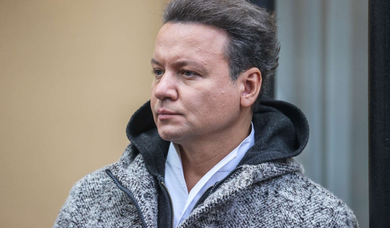 Переборщили с пиротехникой: как сейчас чувствует себя контуженный Олешко