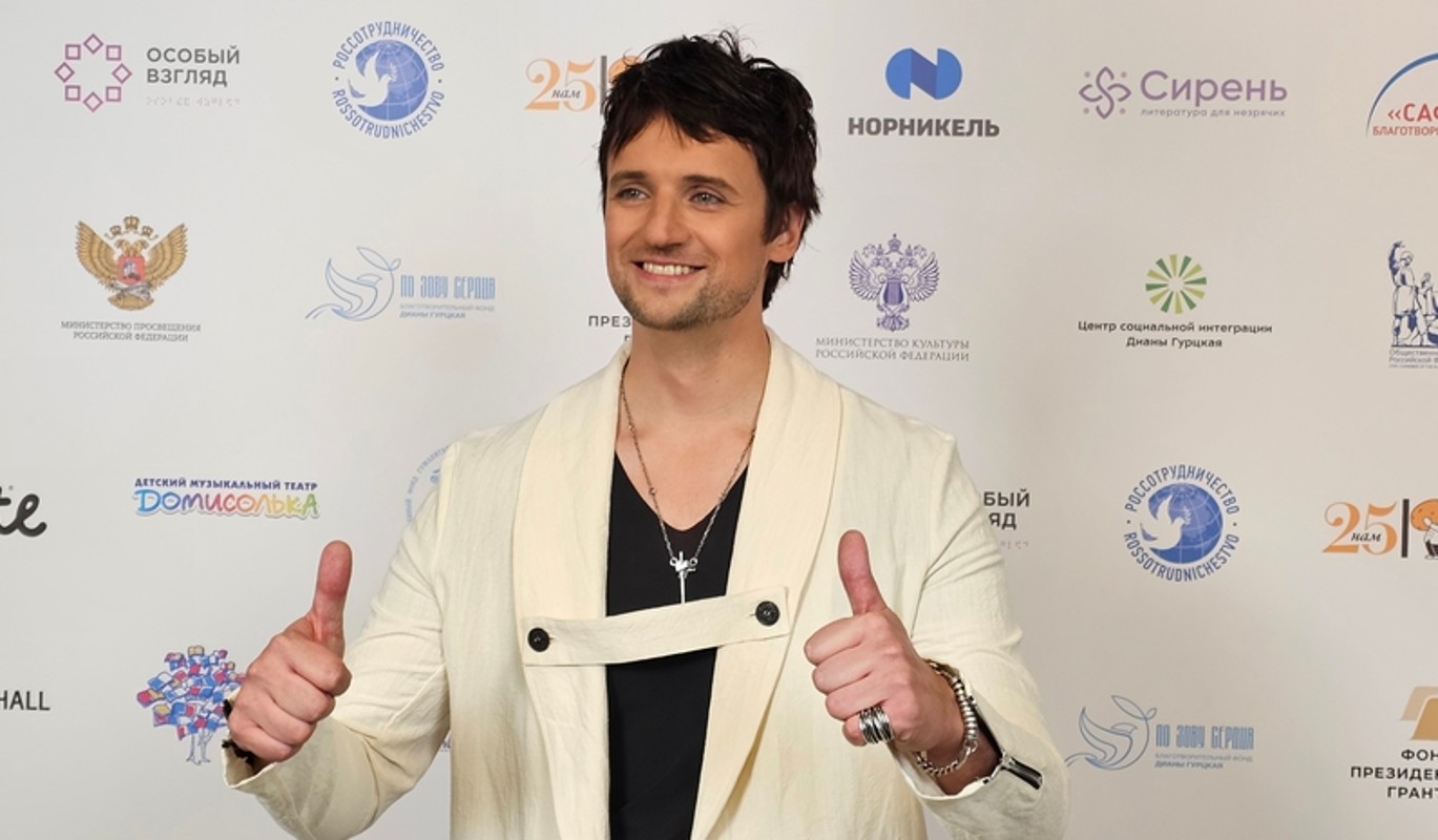 Дмитрий Колдун поздравил читателей "Дни.ру" с Новым годом