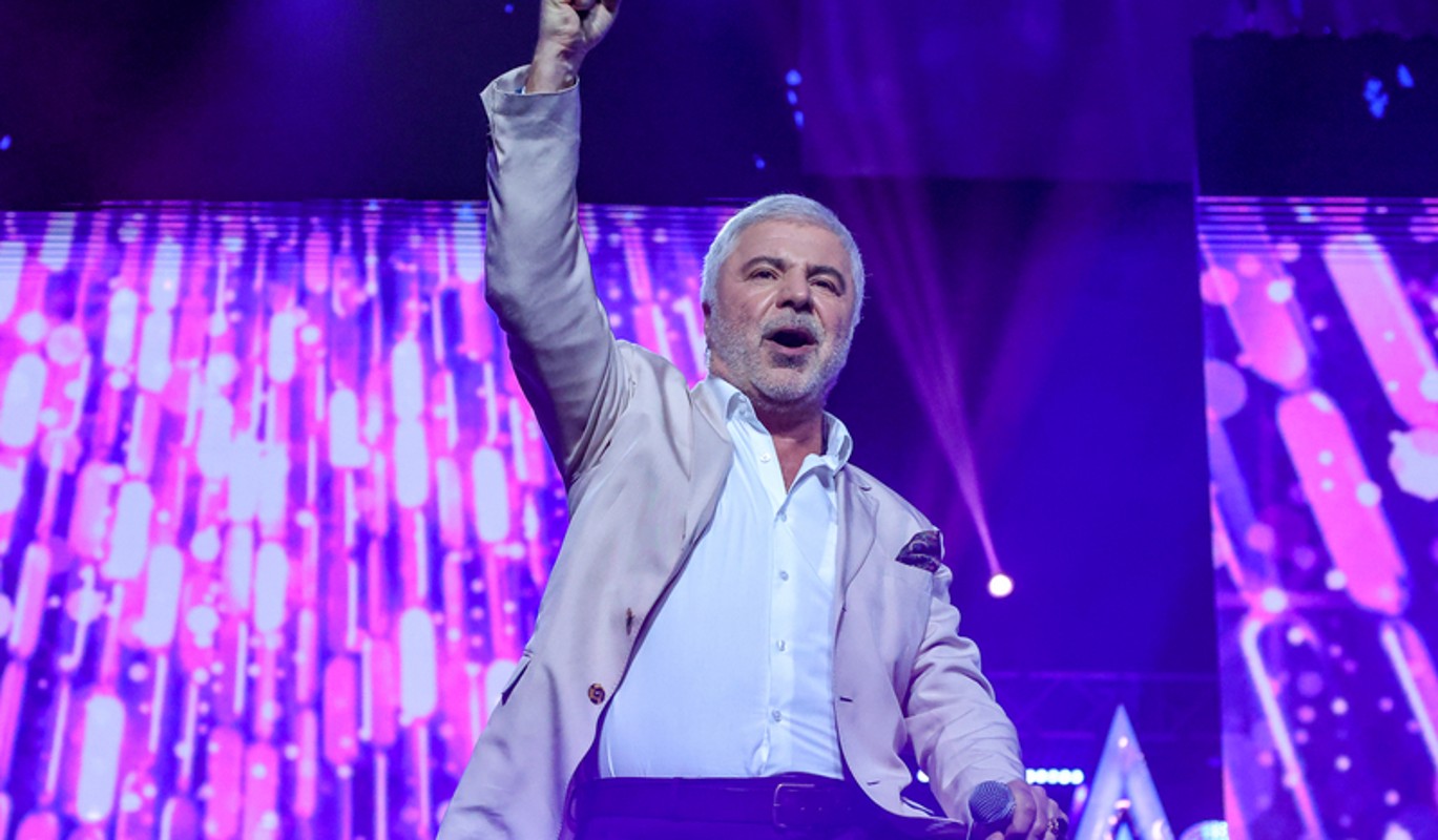 Сосо Павлиашвили поздравил читателей "Дни.ру" с Новым годом 2024