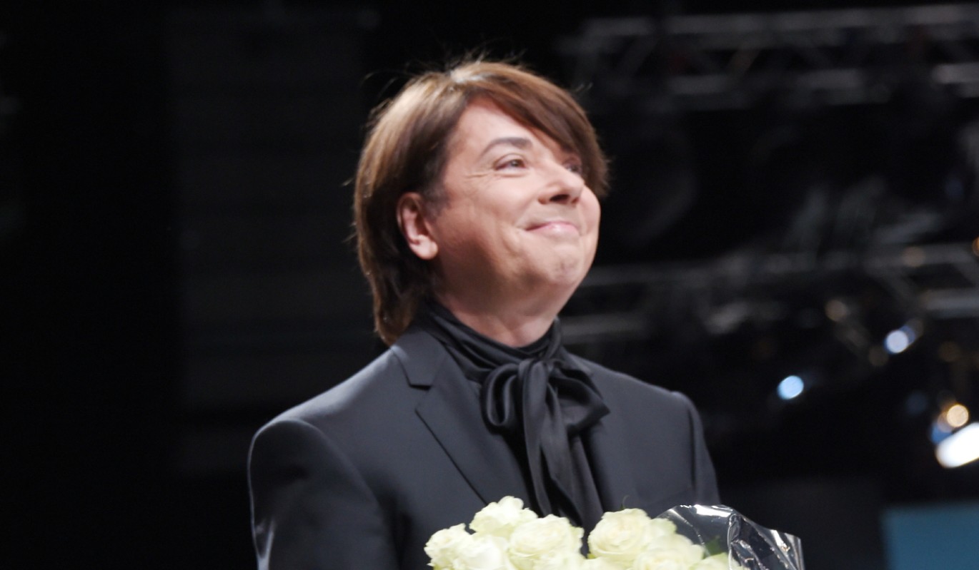 Талант и гордость России: внучка Юдашкина запела на публику