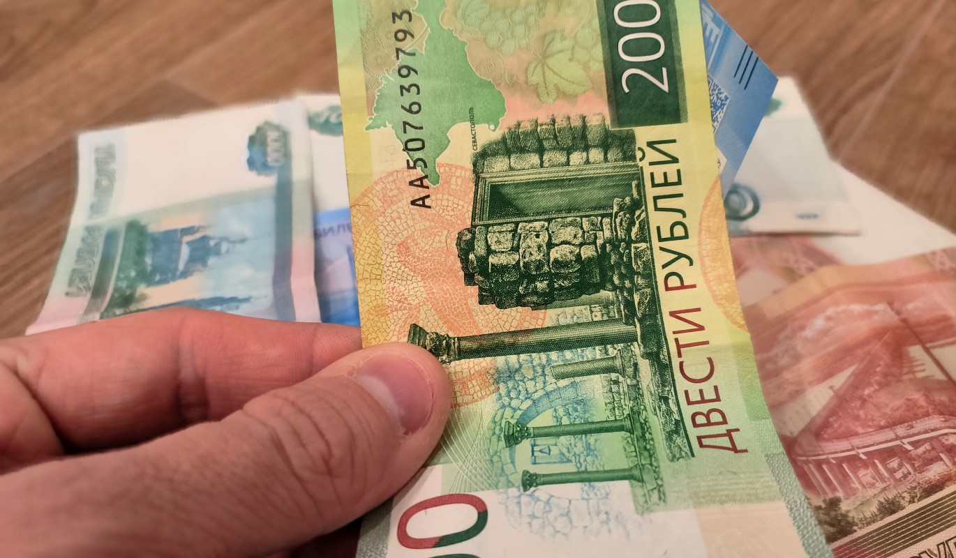 Пугачева, Лолита, Сябитова и Пьеха: чья пенсия больше