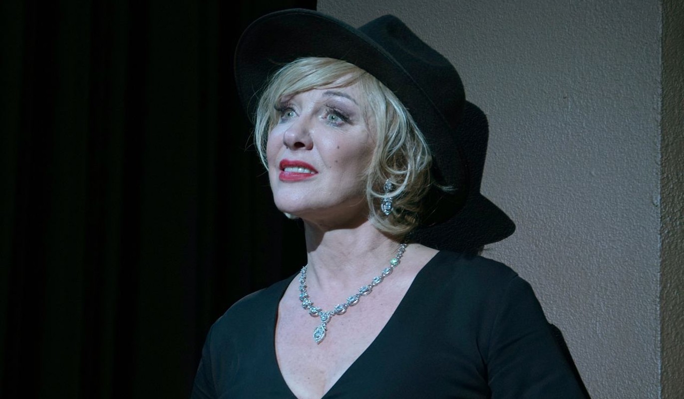 Елене Яковлевой – 63: с какими неудачами в прошлом звезде пришлось столкнуться?