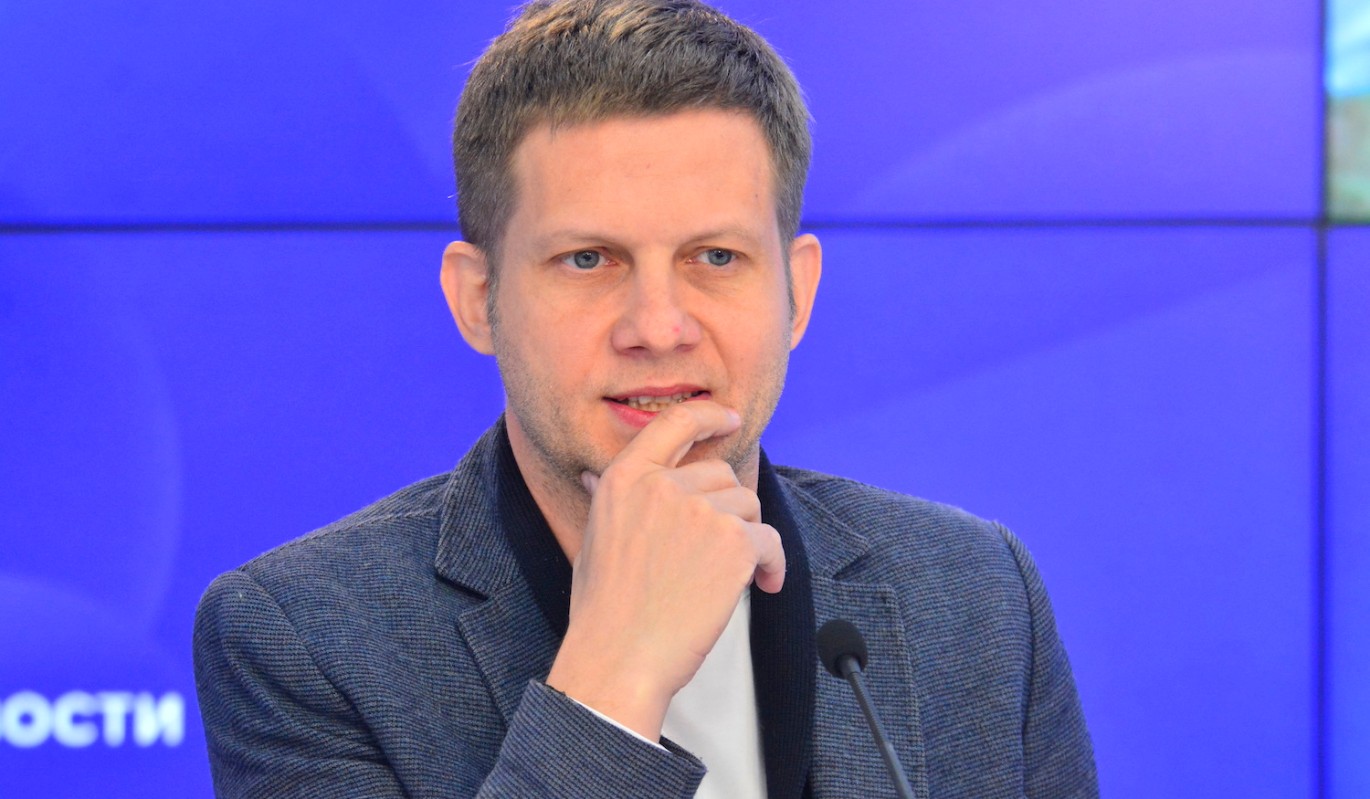 "Матрасик прибит": теряющий слух Корчевников начал зарабатывать чем придется