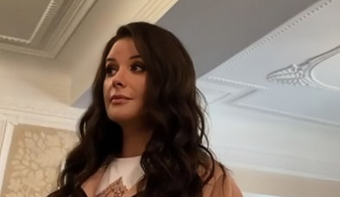 "В самом центре Москвы": ведущая Оксана Федорова предупредила народ о посещении локации