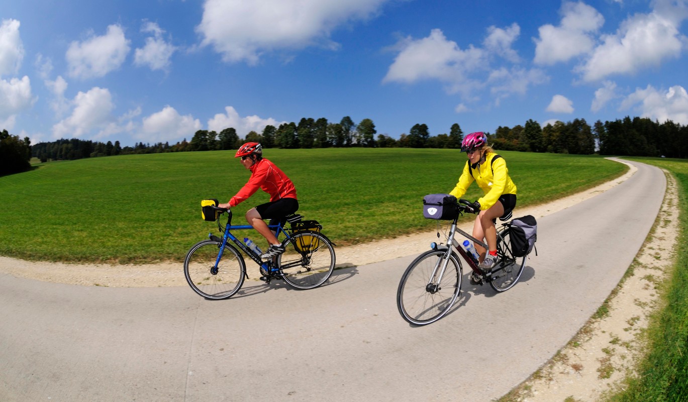 Туризм для активного отдыха: велопоездки, походы, водные виды спорта