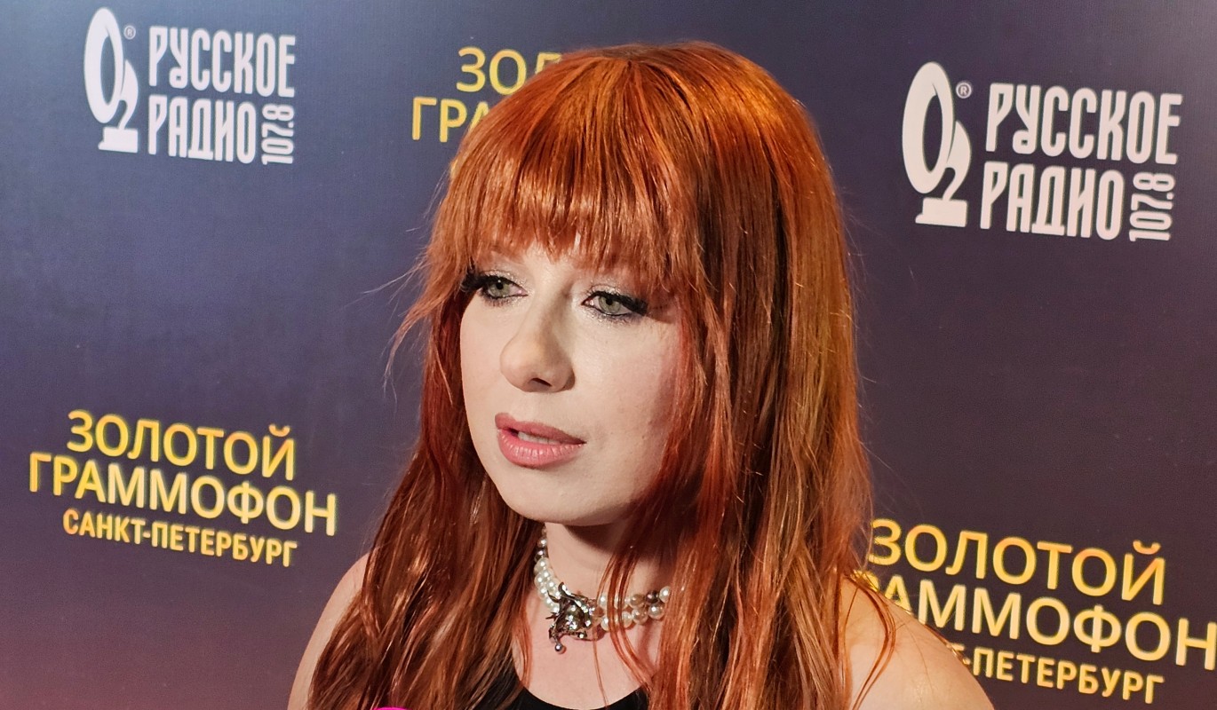 Угрожал взорвать самолет: жизнь Савичевой оказалась под угрозой из-за пьяного дебошира