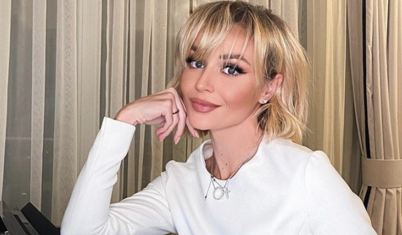 Гагарину застукали за встречей с новым таинственным мужчиной