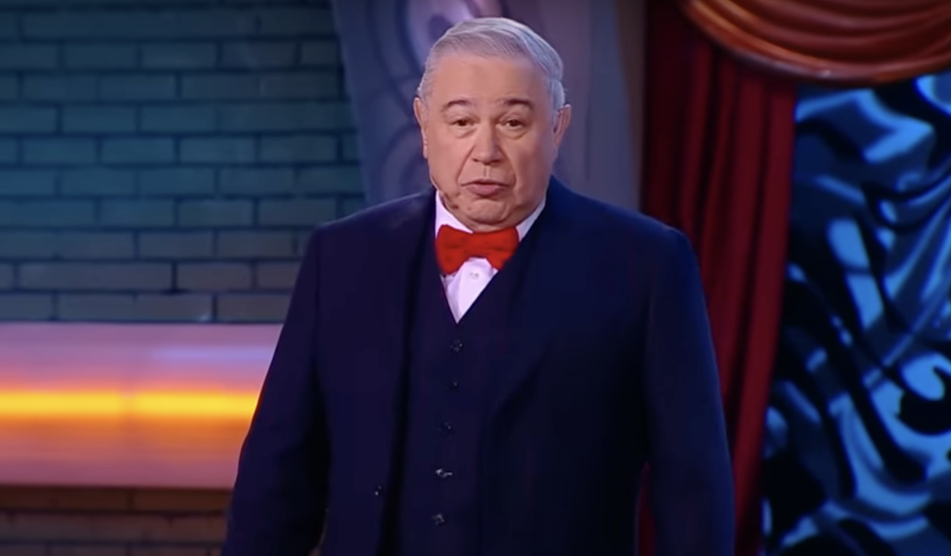 После скандала молодая жена Евгения Петросяна уехала из России 