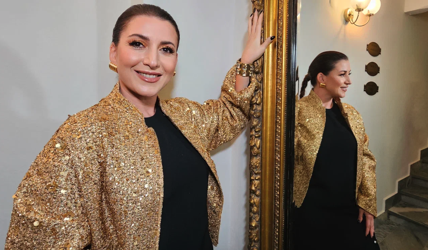 Продюсер Дворцов раскрыл гонорары певицы Жасмин: Продолжает выступать по всей стране