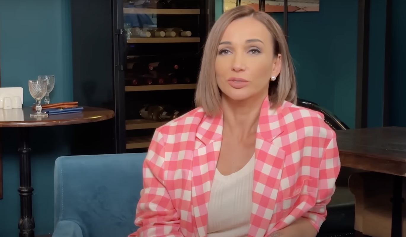 Сбросившая 30 кг Анфиса Чехова призналась, что потеряла работу из-за того, что "не умещалась в кадр"