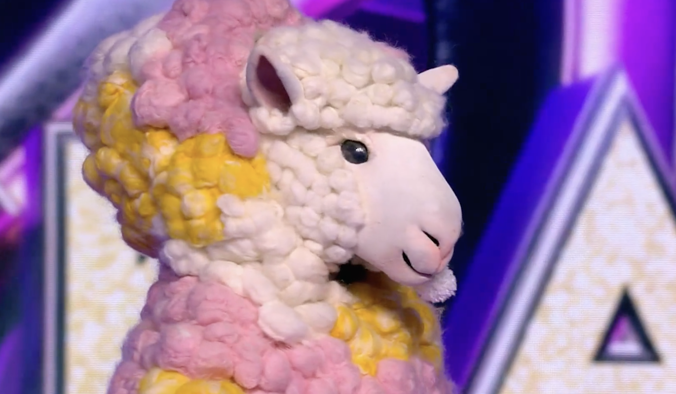 Ксения Бородина шокировала публику на шоу "Маска"