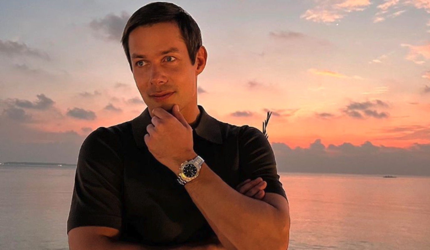 Стас Пьеха угодил в жуткое место: Маленькая постелька и проход в изолятор