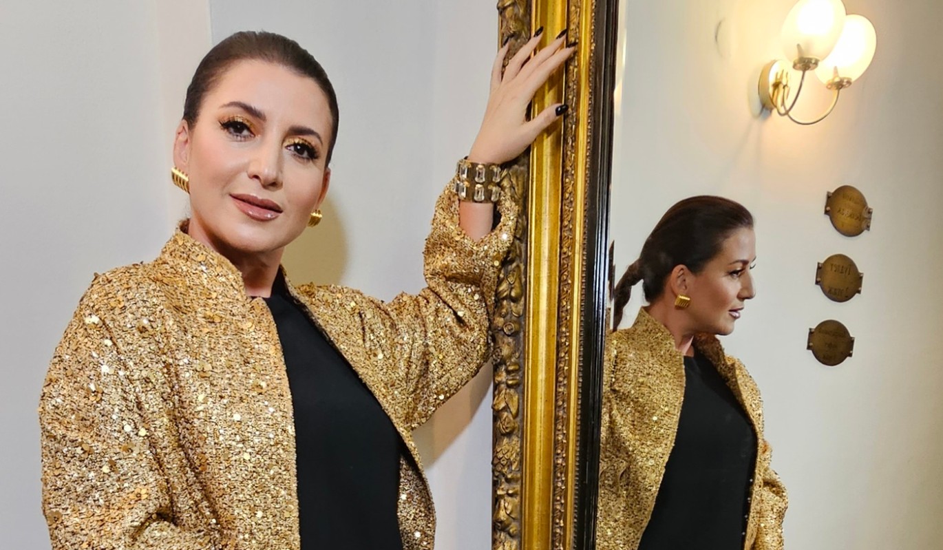 "Боюсь говорить": 47-летняя Жасмин ответила на вопрос про рождение внуков