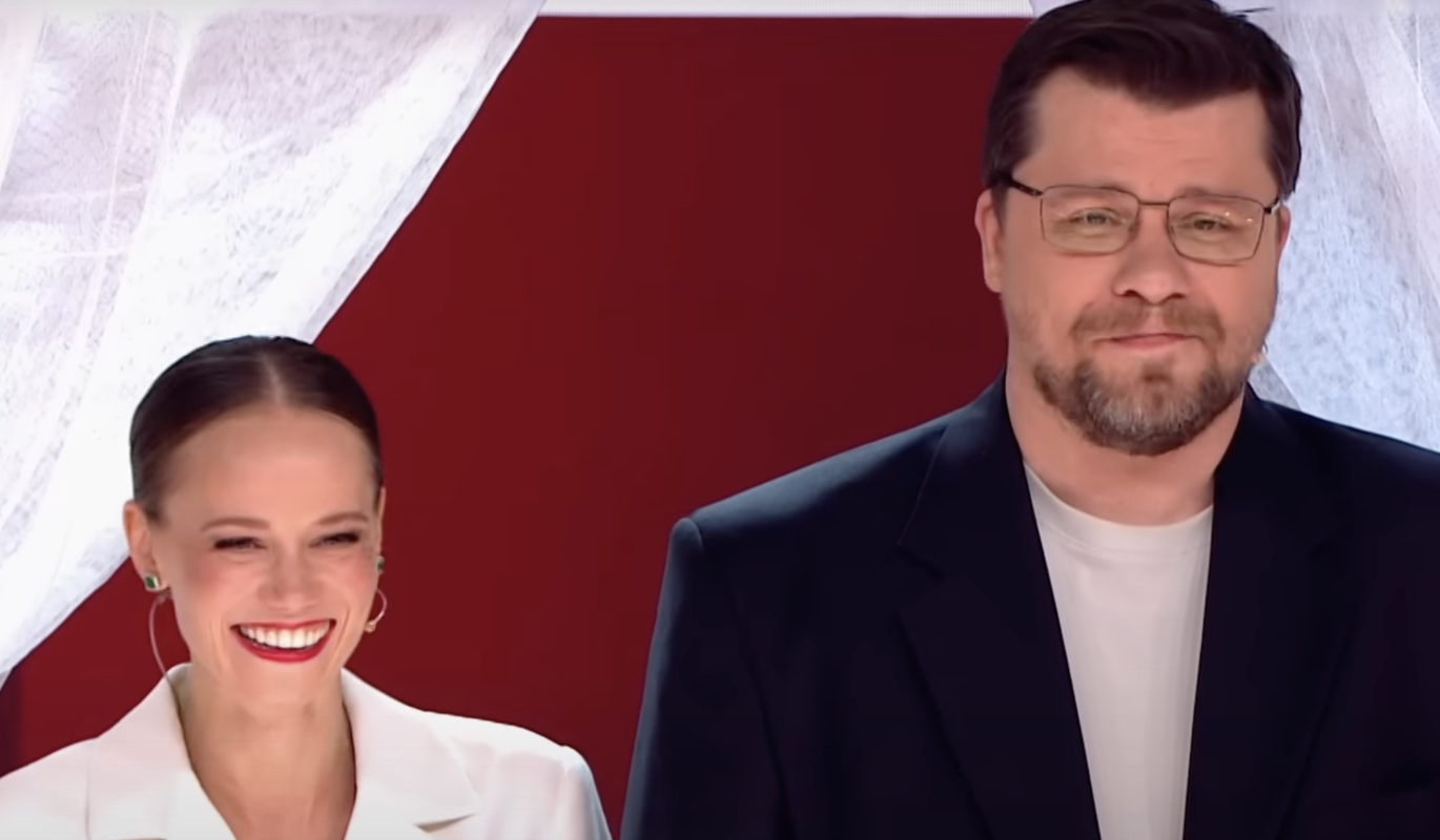 Оставившая Харламова Ковальчук вернулась на родину и растрогала поклонников