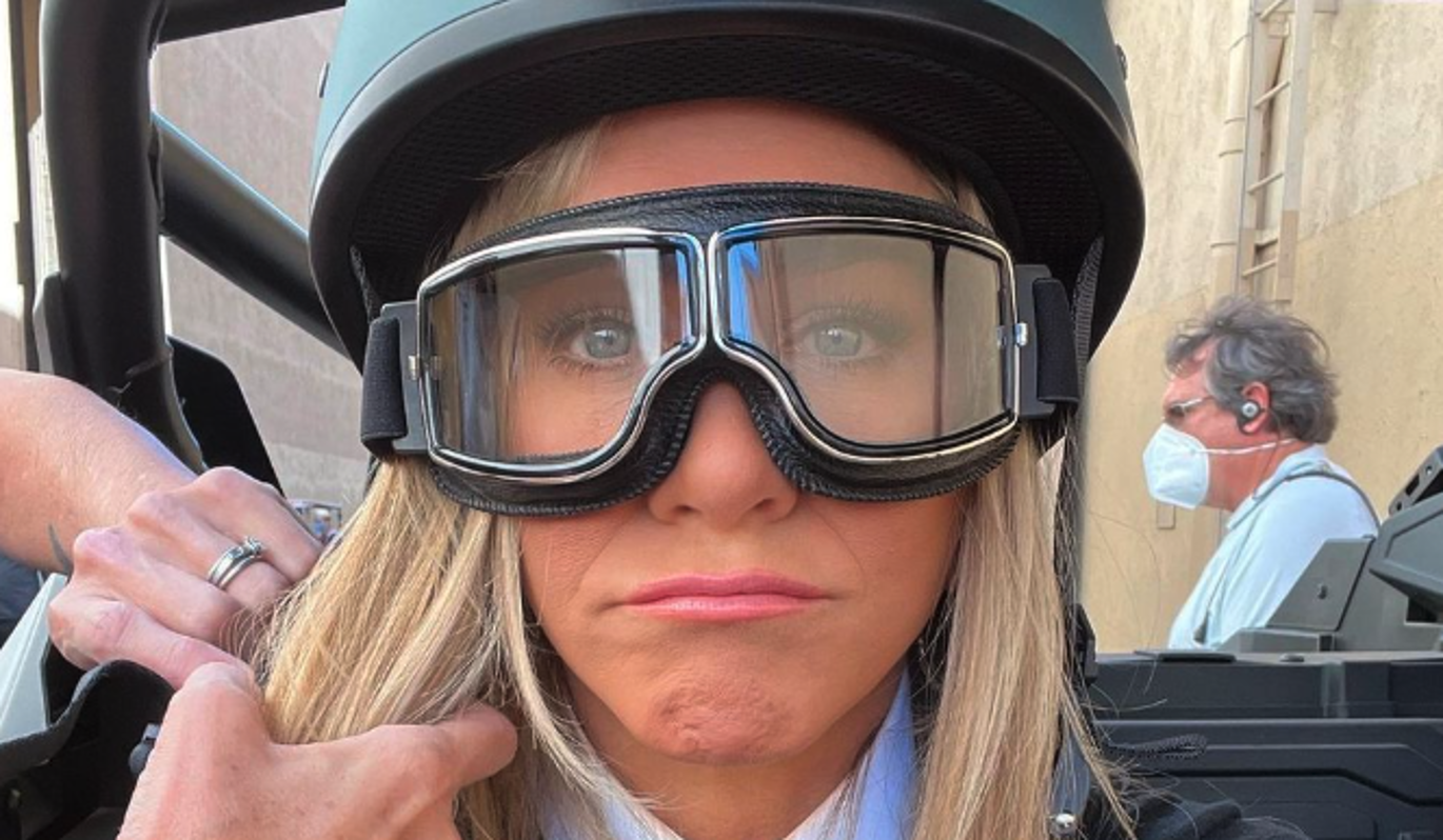 Дженнифер Энистон подогрела слухи о своем романе со звездой сериала "Игра престолов"