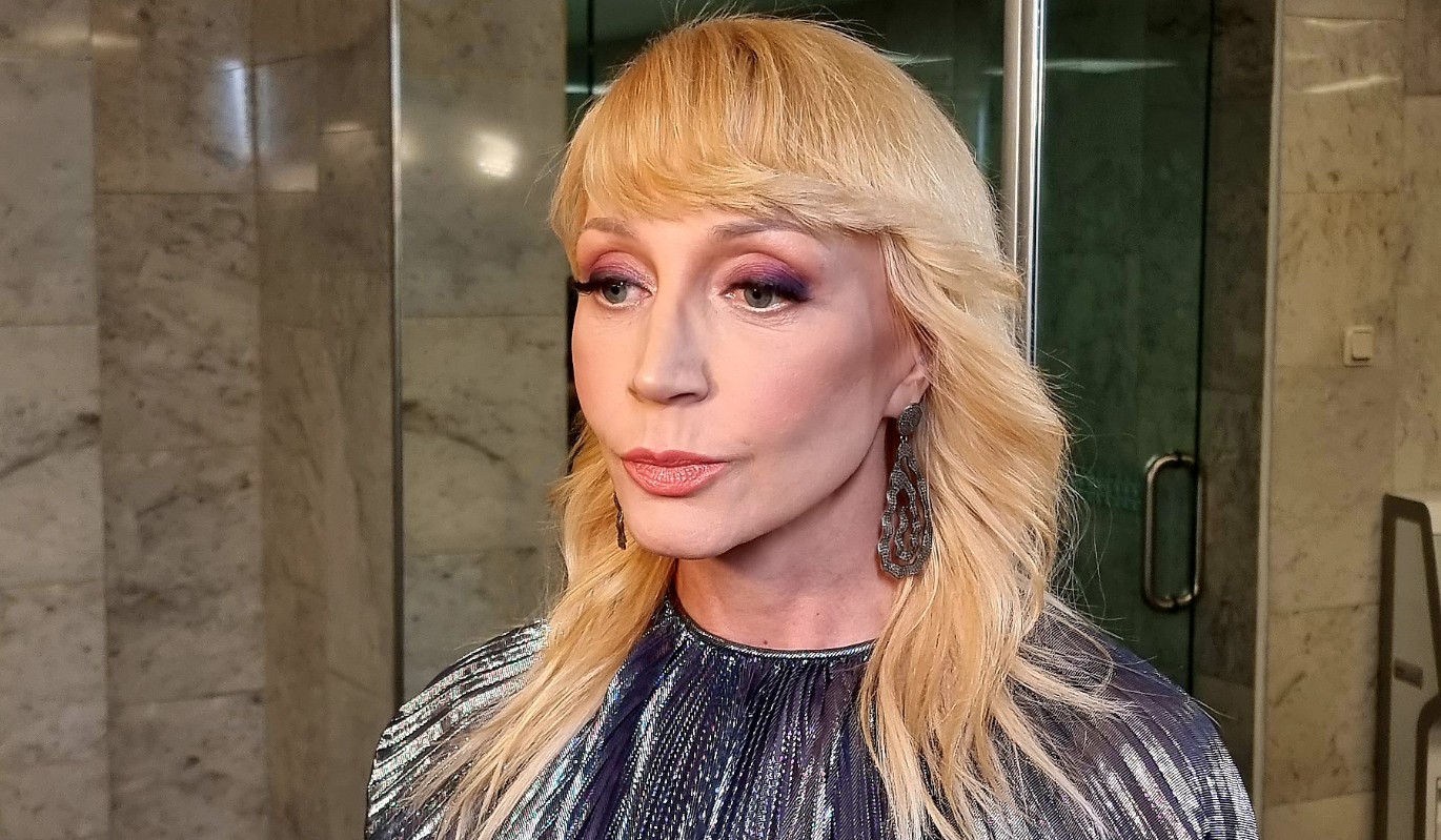 Оставшаяся без концертов Орбакайте выступает на разогреве у Галкина* – согласна на любые условия