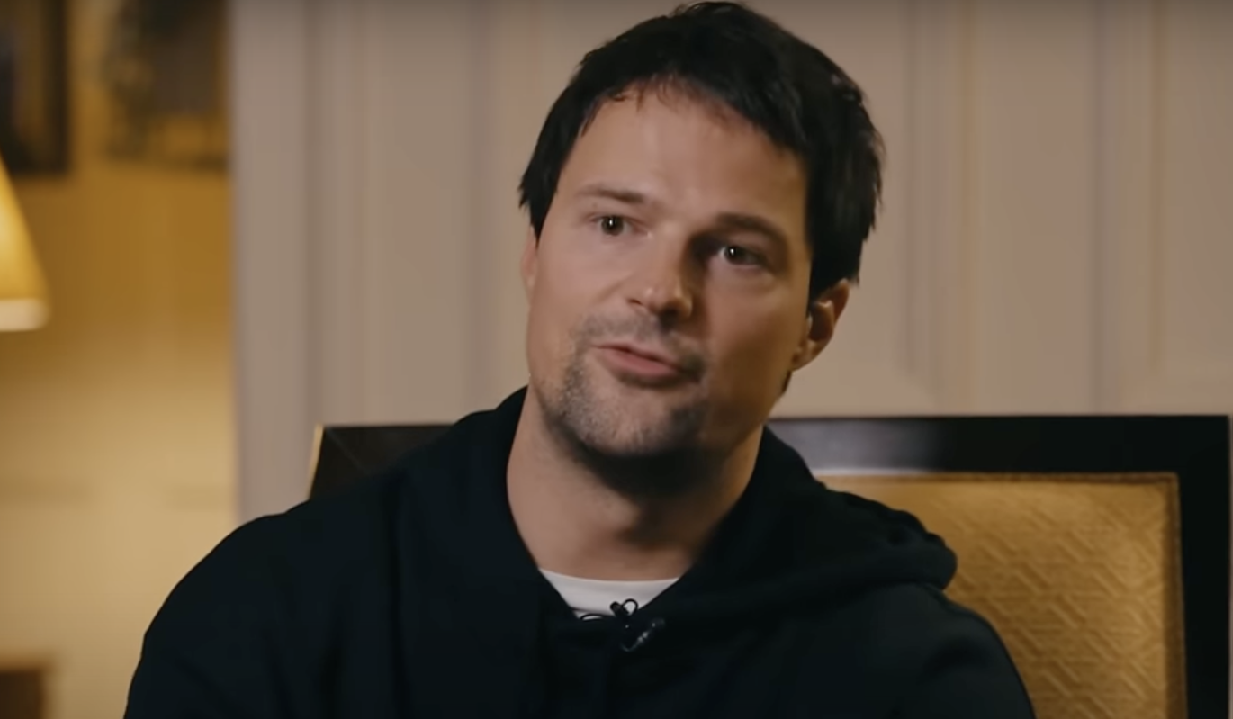 Возвращение Козловского в Россию обернулось скандалом: актеру угрожают компроматом 