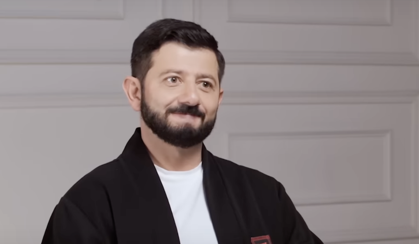 Продюсер раскрыл причину развода Галустяна с женой