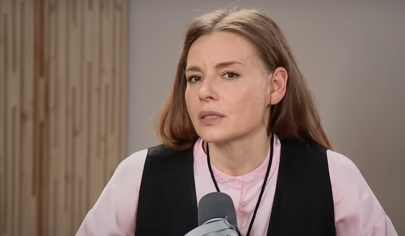 Любовь Толкалину заметили в объятиях избивавшего жен Башарова