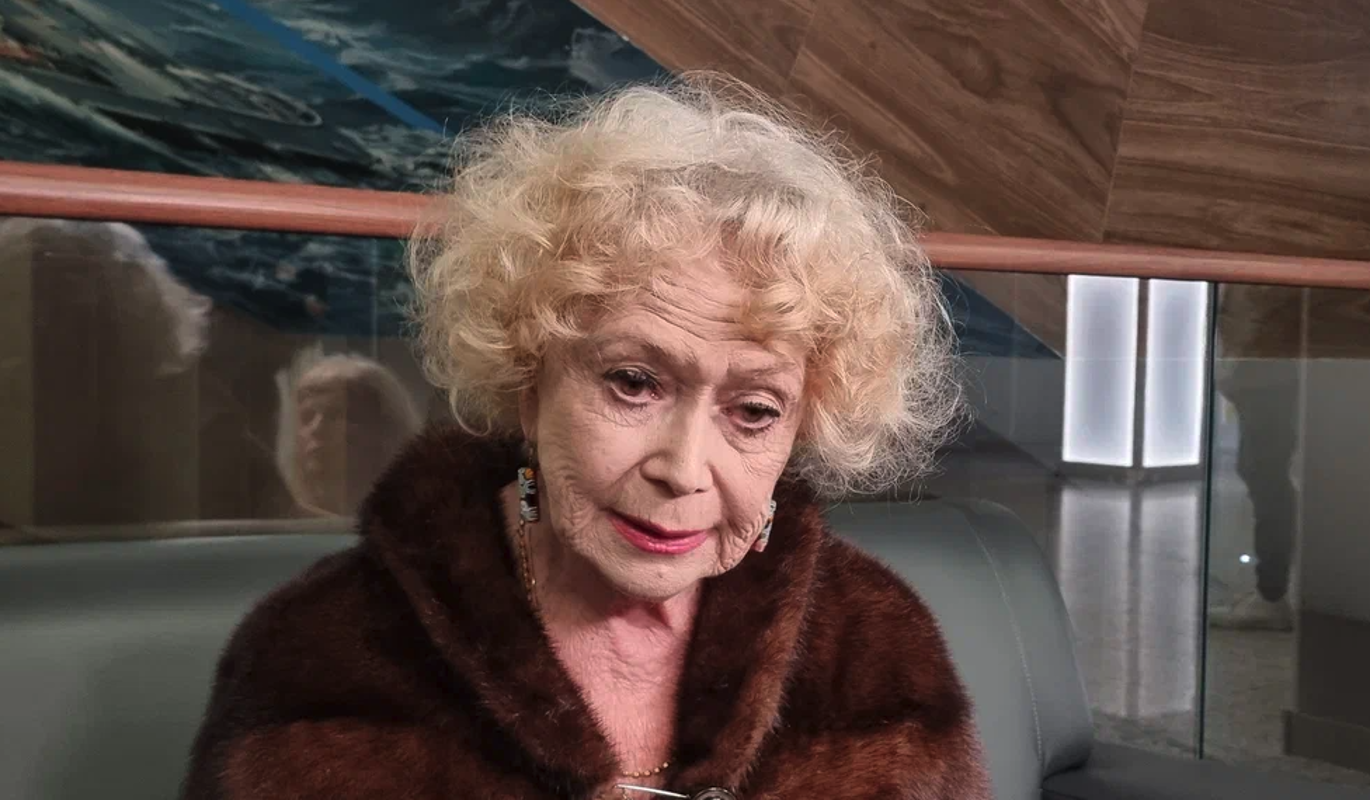 Немоляева рассказала о жестких методах воспитания сына: Угрожала спустить в унитаз