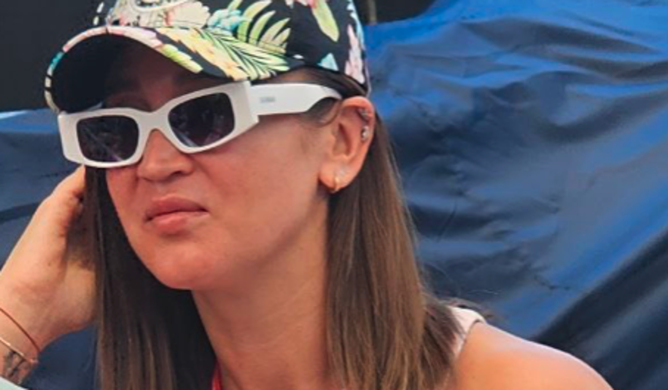 Ольга Бузова потрясла сочными вишенками