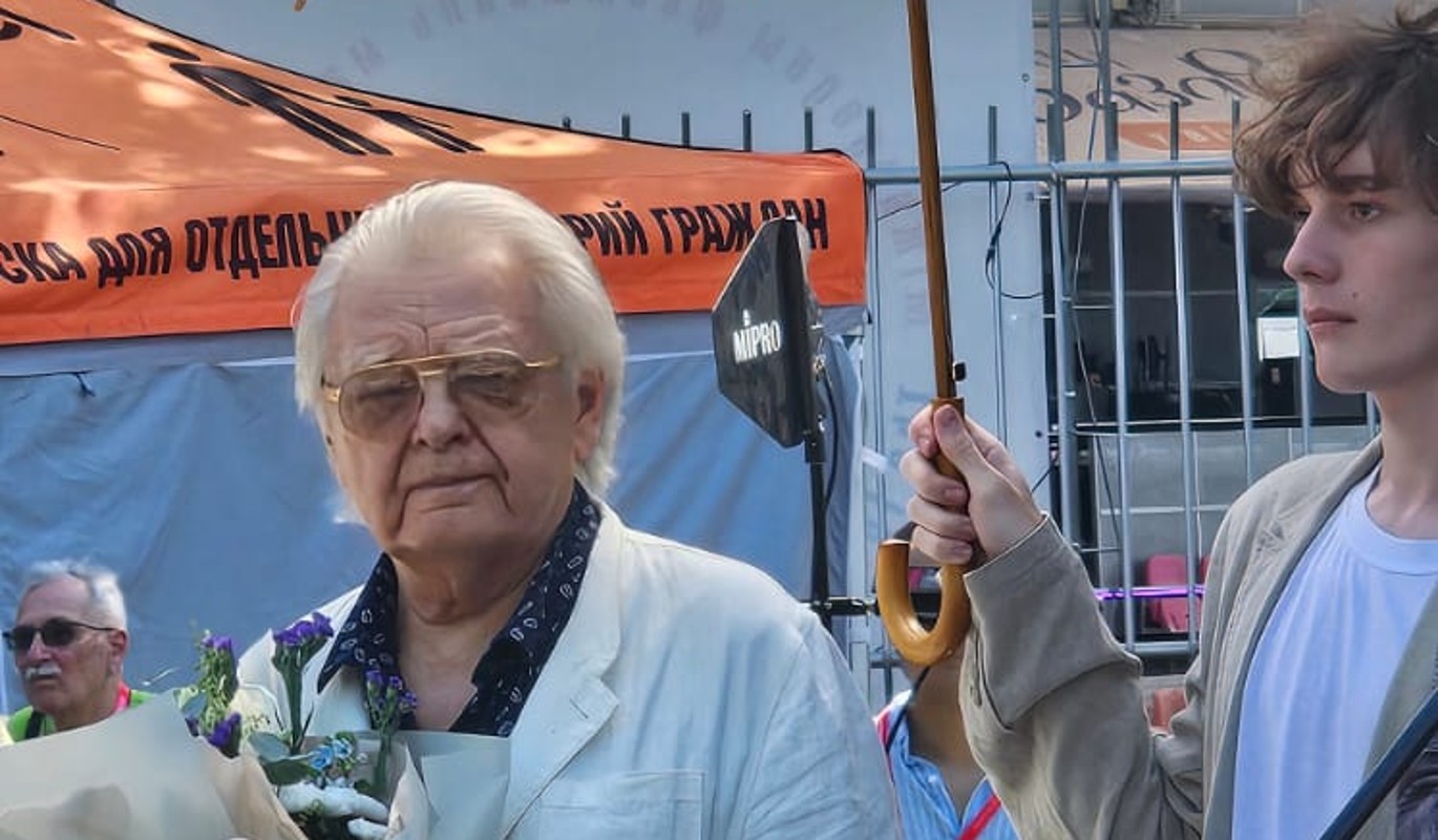 "Пришлось расстаться": 80-летний Антонов рассказал об оставленной в другом городе семье