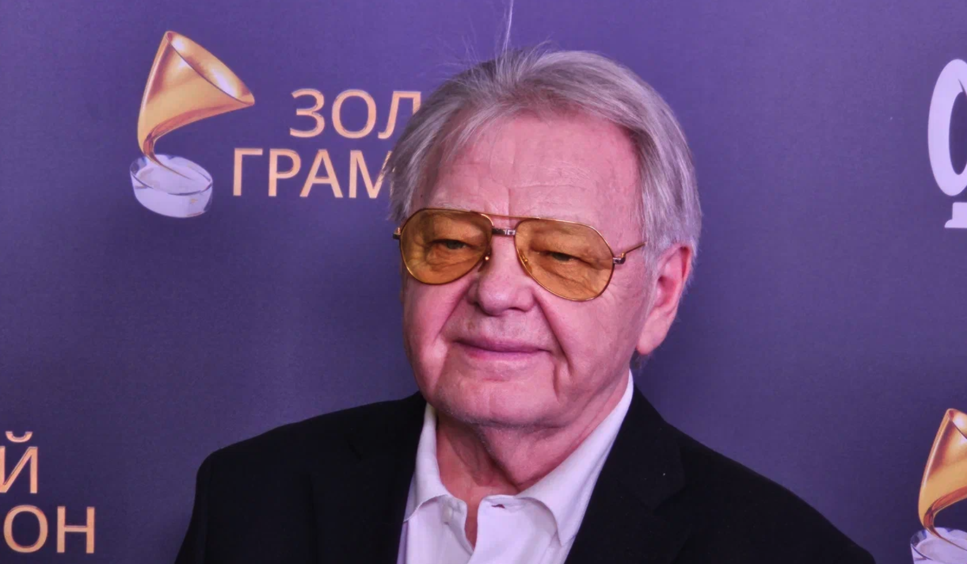 80-летнего Юрия Антонова экстренно увезли в больницу с "Новой волны" в Казани