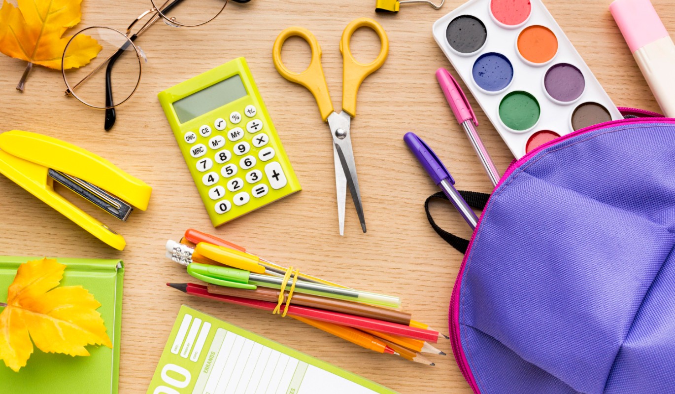 Сергей Собянин сообщил о росте объема производства школьной продукции в Москве  