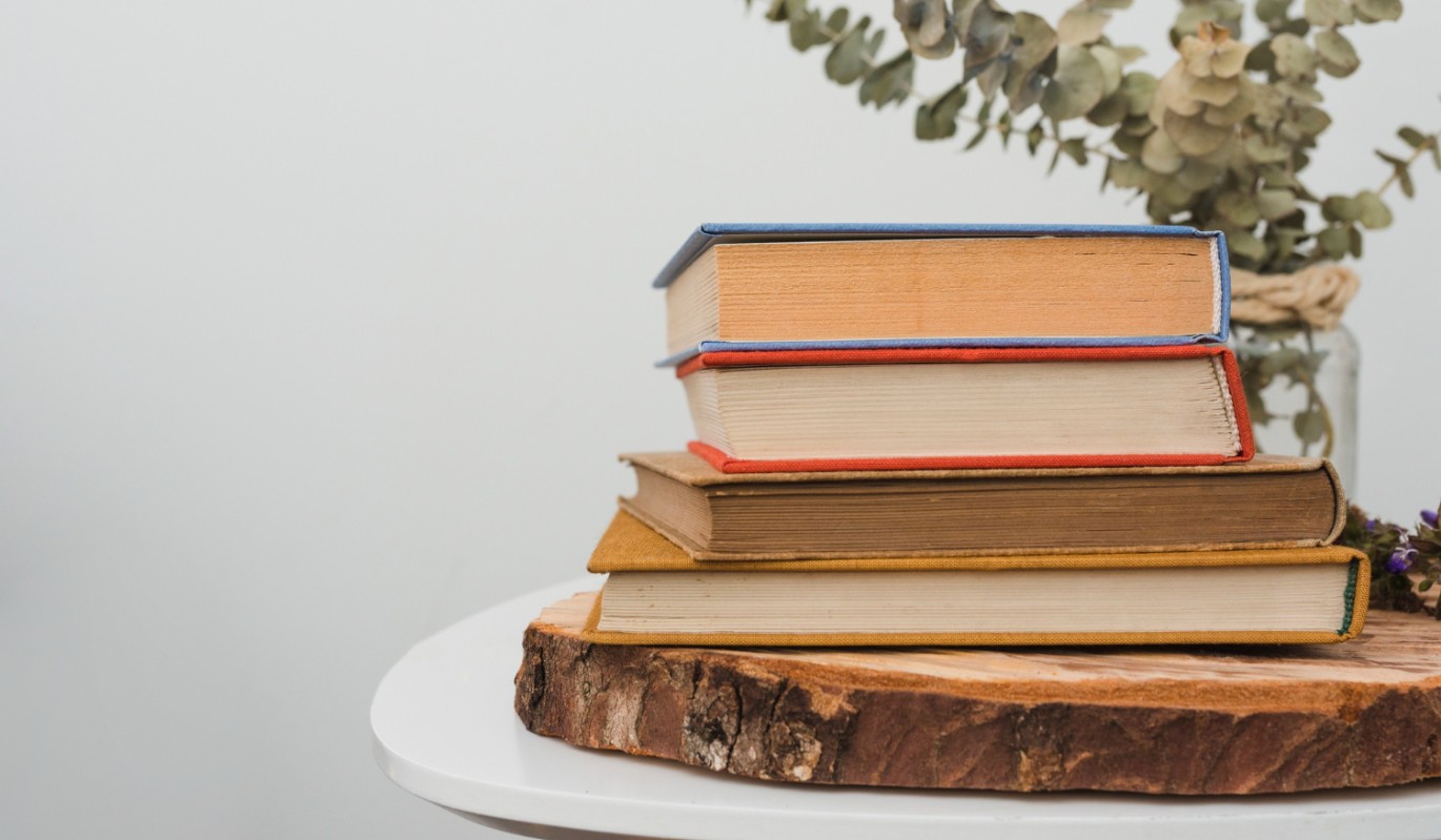 Школа магии и волшебства: 5 книжных новинок для детей и подростков