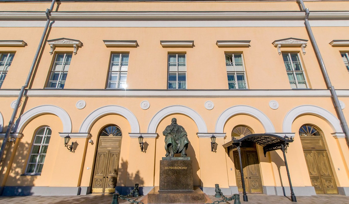 По следам режиссера: новый маршрут на портале "Узнай Москву" открывает город глазами Алексея Дубровского