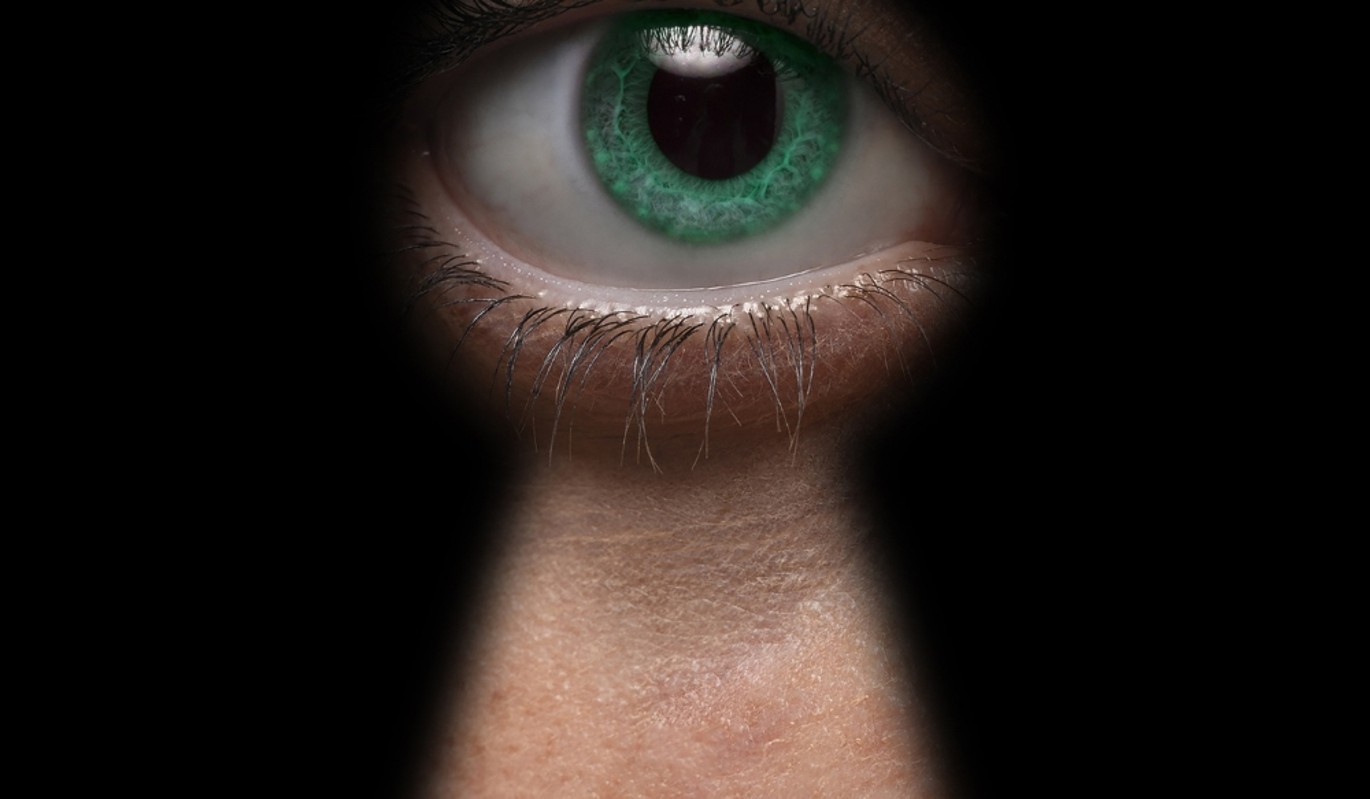 Секс под принуждением и побои в особняке: какие жуткие тайны Иглесиаса вышли наружу