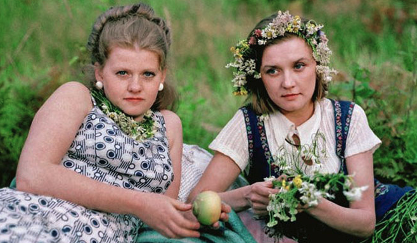 Тест: угадайте любимые фильмы из СССР по 1 кадру с героями и цветами 