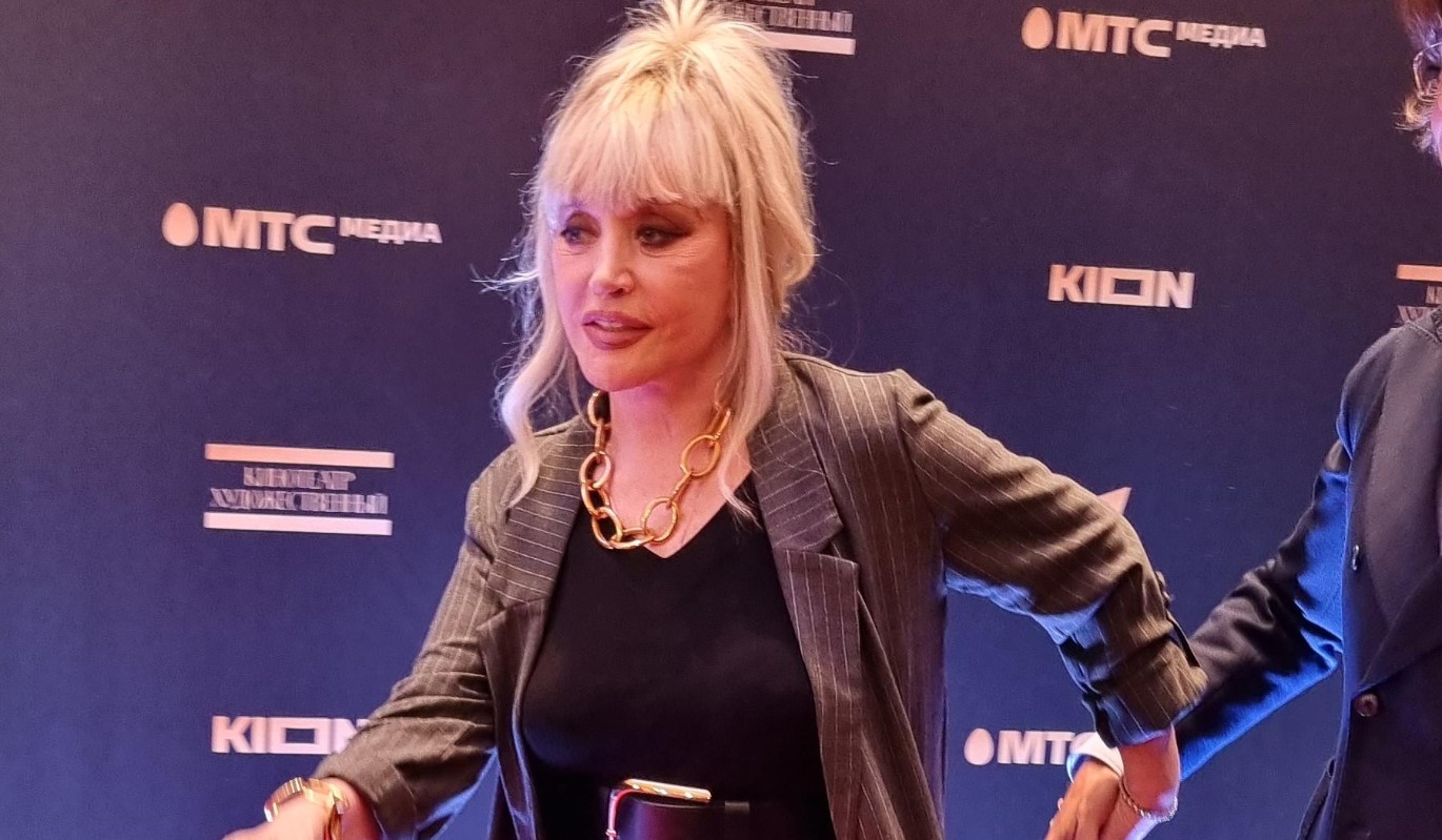 Замок за 1,6 миллиарда больше не нужен: стало известно, почему Алла Пугачева избавляется от элитного жилья