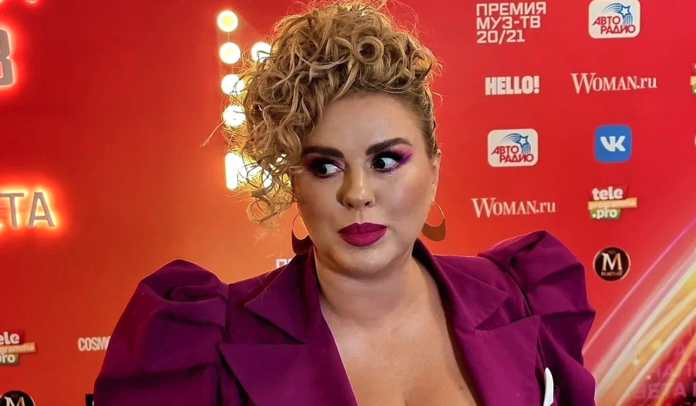 Заподозренная в беременности Семенович заявила о проблемах со здоровьем: Какой-то вирусняк