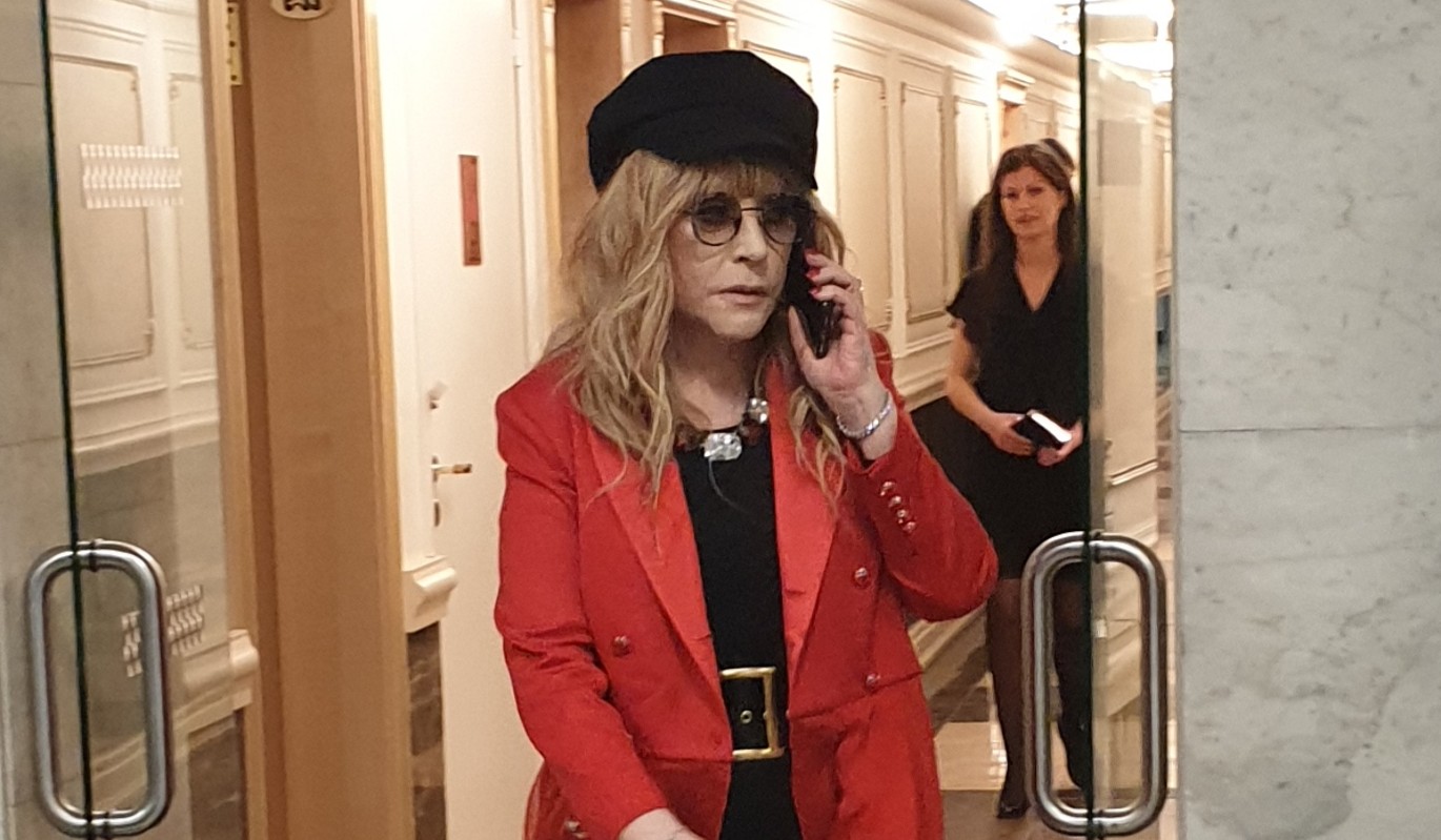 Стало известно, когда Пугачева может вернуться домой: "Придется вымаливать прощение"