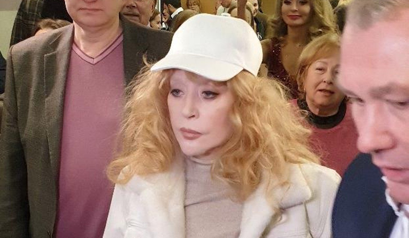 Брошенная Галкиным* 76-летняя Пугачева прервала молчание и вышла на связь с громким заявлением