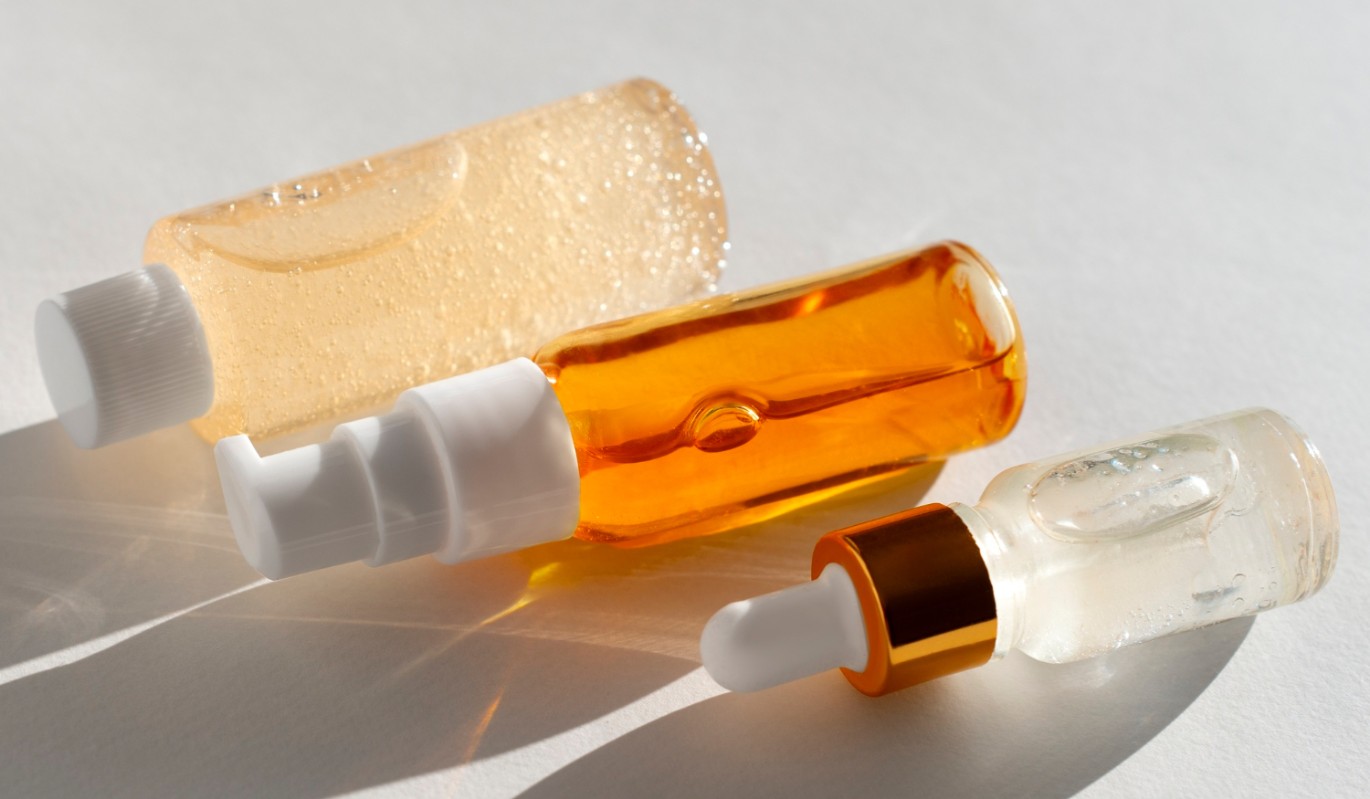 Битва за сияние: 9 популярных сывороток сошлись в схватке за народную любовь в голосовании Клео.ру