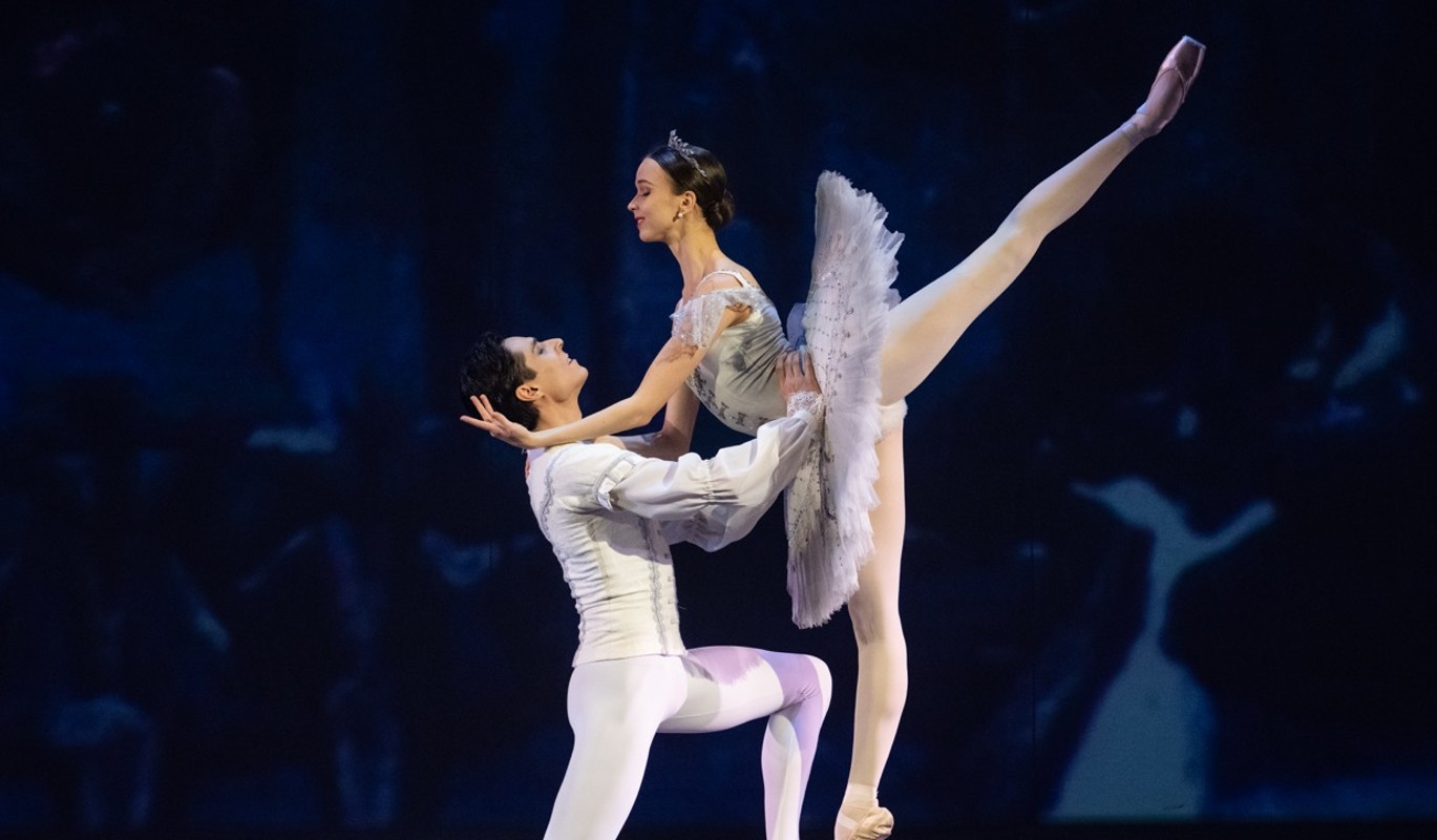 "Руку стало тяжелее поднимать": Денис Родькин тайно женился на наследнице Кшесинской