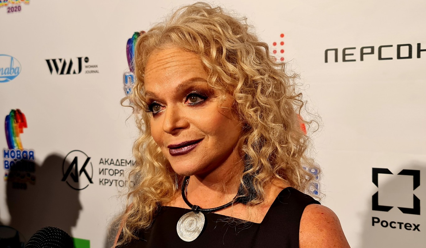 Оставшаяся без жилья Лариса Долина снова пошла в суд из-за квартиры в Хамовниках