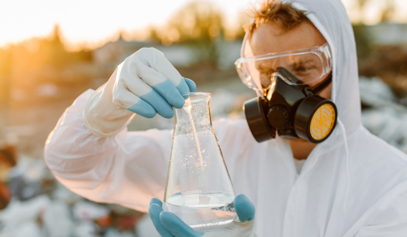 Геология мифа: почему "вредные" материалы используют в промышленности?