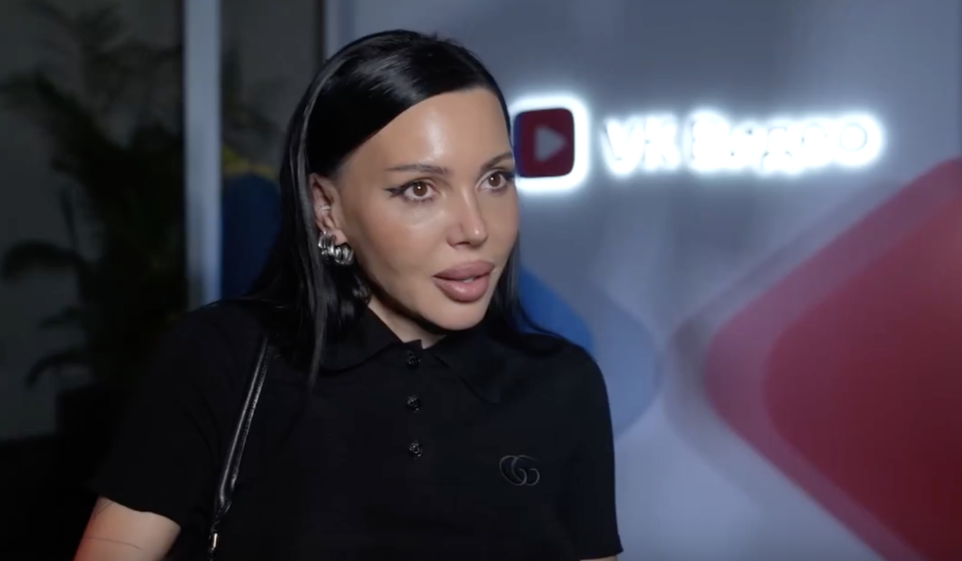 Раздетая догола Самойлова в Каннах заставила фанатов краснеть от стыда