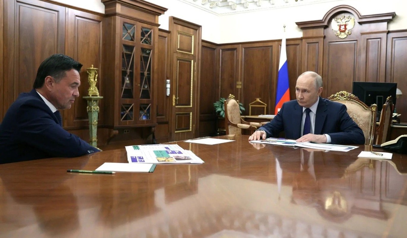 Малый бизнес и роботы: Воробьёв рассказал Путину, на чем держится экономика Подмосковья