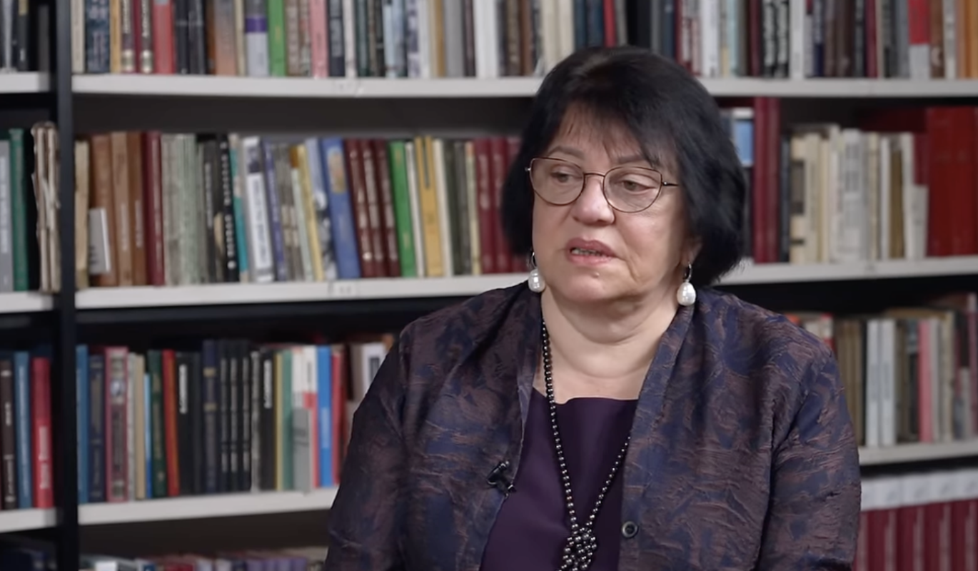 "Мы были изгнаны из рая": 75-летняя мать Артемия Лебедева обнажила семейную драму