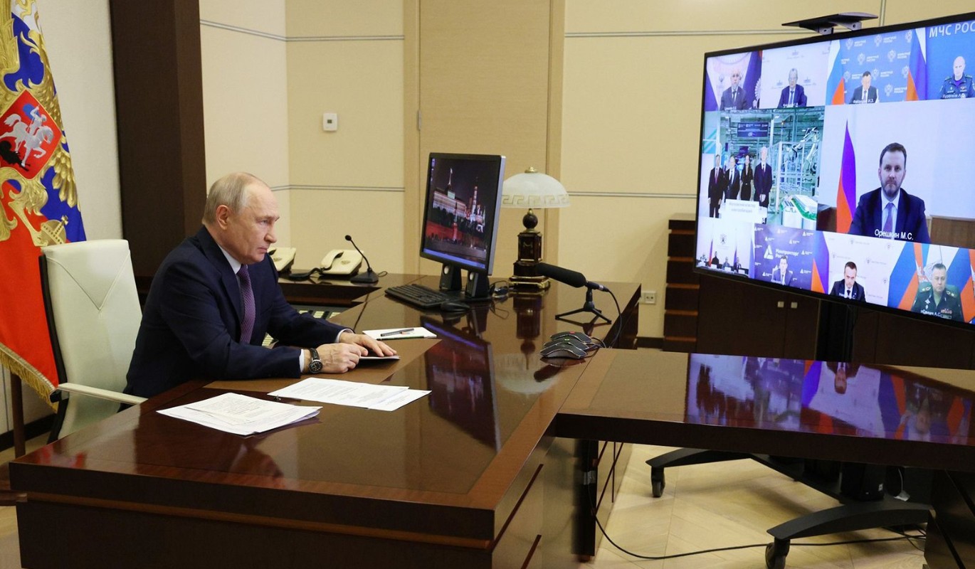 Собянин доложил Путину о запуске в Москве гигафабрики тяговых аккумуляторов