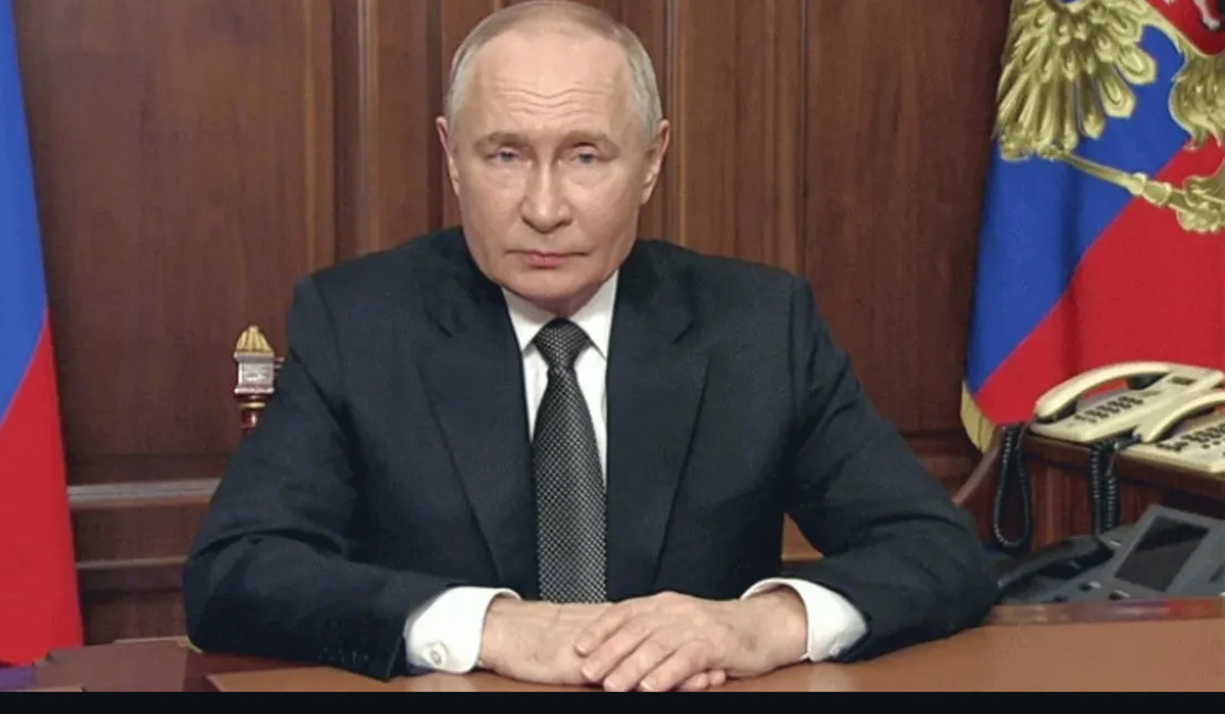 Собянин поблагодарил Путина за неоценимый вклад в развитие Москвы