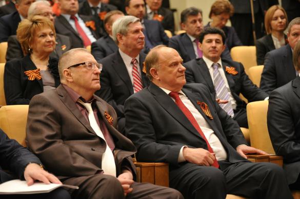 Владимир Жириновский и Геннадий Зюганов. Фото: GLOBAL LOOK press