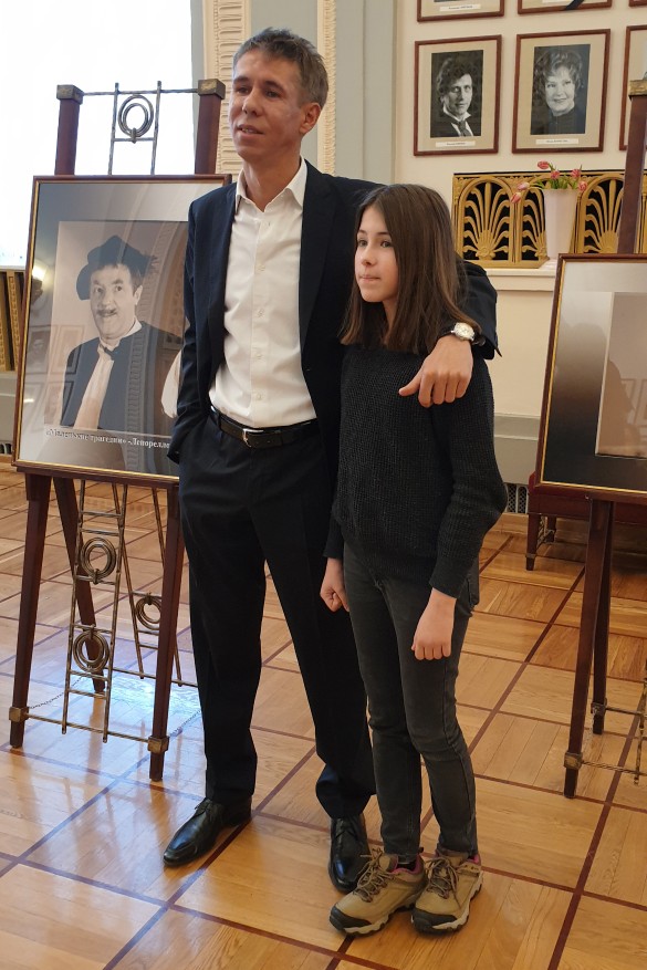 Алексей Панин с дочерью. Фото: Феликс Грозданов/Дни.ру