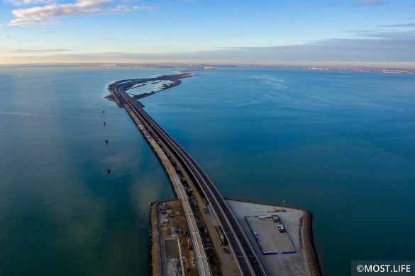 Длина Крымского моста – 19 километров. Фото: most.life