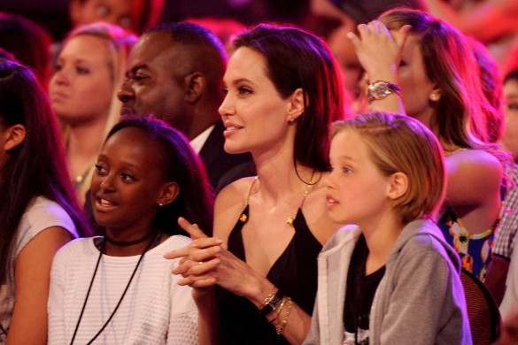 Анджелина Джоли с дочерью Шайло (справа). Фото: www.globallookpress.com