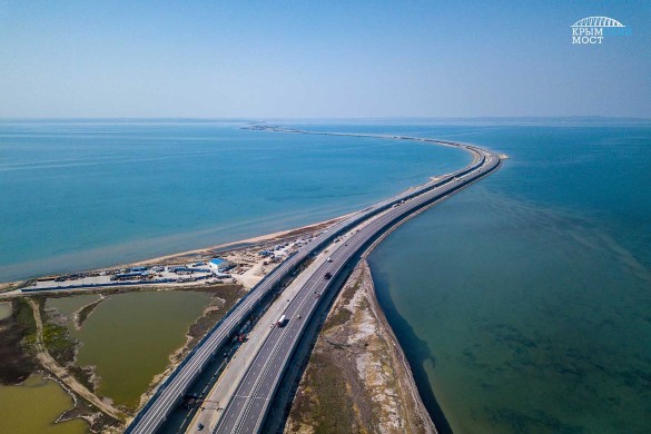 Первые поезда по Крымскому мосту проедут в конце года. Фото: most.life